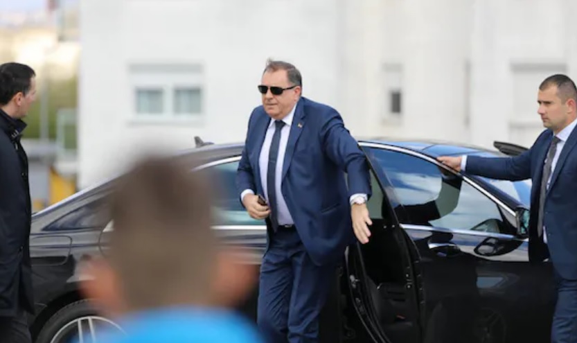 Za Dodika se kupuje luksuzni auto vrijedan 316.000 maraka, imaće masažu prednjih sjedišta, frižider i TV